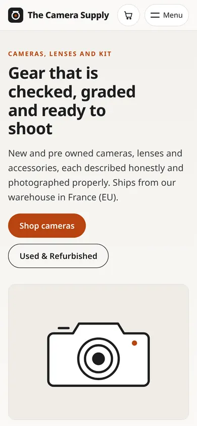 Homepage of The Camera Supply webshop on a phone